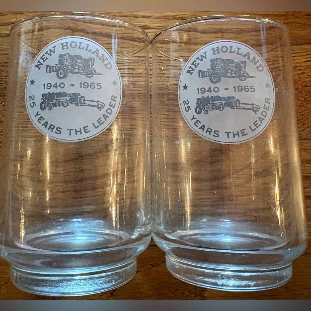 Sperry New Holland 25 Years The Leader Anniversary Glass ‘40-‘65, 1965, Vintage